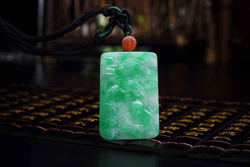 玉石和翡翠主要区别在哪里（如何鉴别）