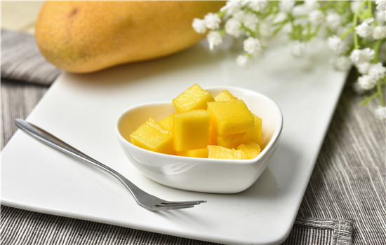 相亲第二次约会女生主动买单吗