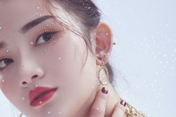 自我丰胸的最快方法