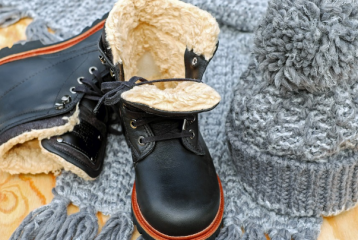 皮鞋长霉斑如何清洁，皮鞋日常注意事项