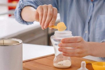 什么温度最适合冲泡奶粉？