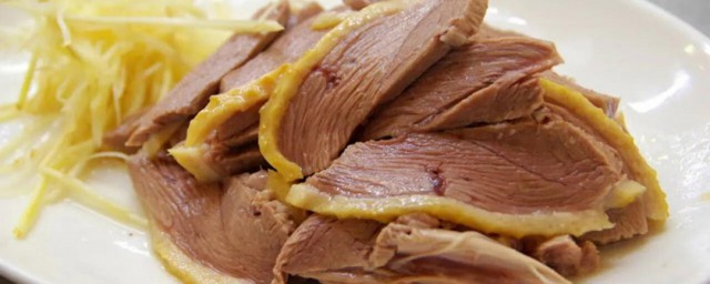 用电饭煲煮鹅肉煮多长时间味道最好