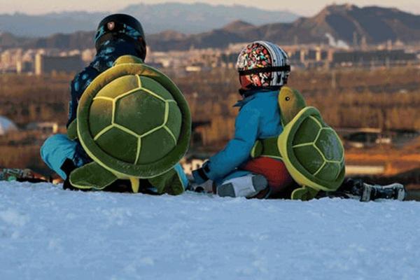 新手去滑雪场都需要带些什么 新手去滑雪场都需要带些什么