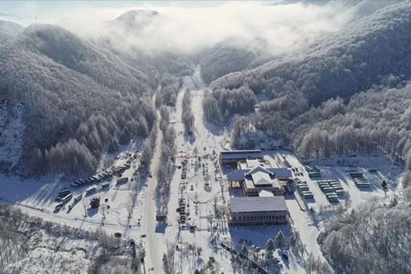湖北滑雪场哪个最好玩 湖北十大滑雪场排行榜 湖北十大滑雪场哪个最好玩(附地址详情)
