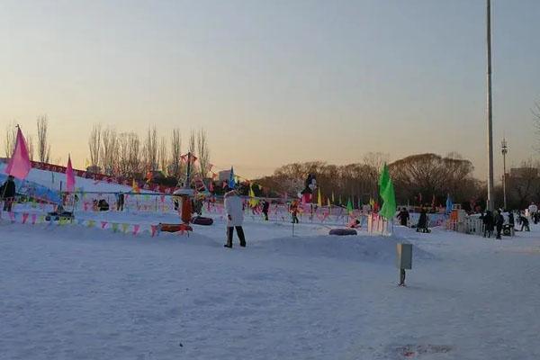 北京朝阳公园滑雪场门票价格及开放时间 北京朝阳公园滑雪场门票价格及开放时间(附门票/地址/详情)