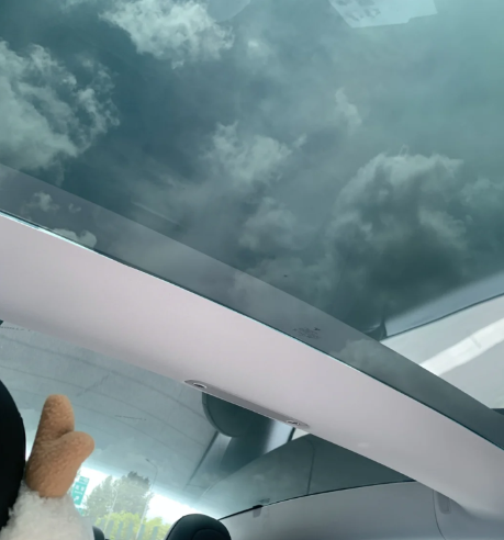 特斯拉夏天暴晒会有影响吗