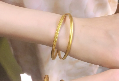 翡翠和黄金可以一起戴吗