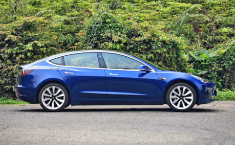 特斯拉model3落地价格包括增值税吗