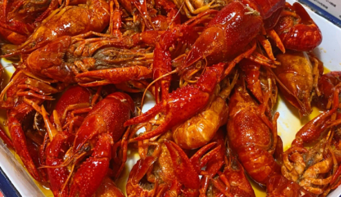 波锅卤虾老板是谁