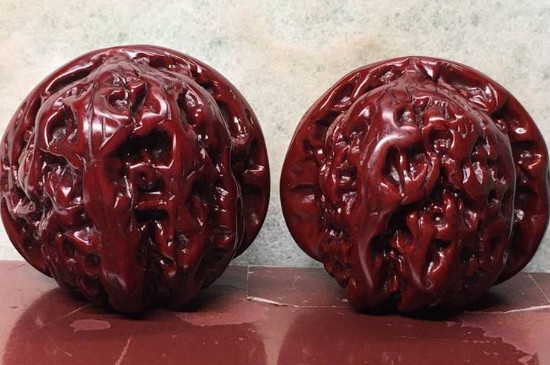 如何盘核桃又红又亮