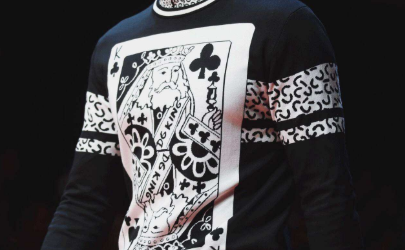 怎么去掉衣服上的粘合花纹？