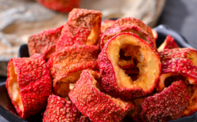 螃蟹和山楂一起吃会怎么样吗