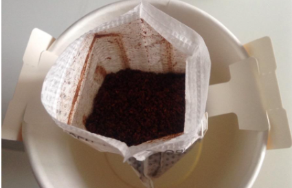 挂耳咖啡要泡在水里吗