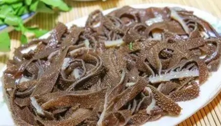 牛百叶有一层黑膜要洗掉吗