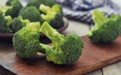 西兰花怎么炒才好吃？