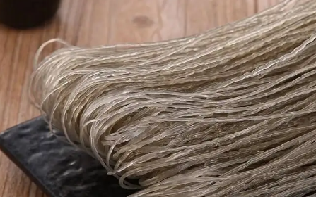 红薯粉有点味还可以吃吗？