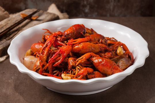 小龙虾哪些部位需要去掉