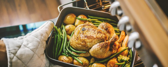 用空气炸锅做炸鸡需要的温度时间