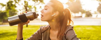 现在淘宝上买的保温杯是用哪种材料做的