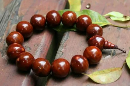 女人适合带多少颗的菩提手串