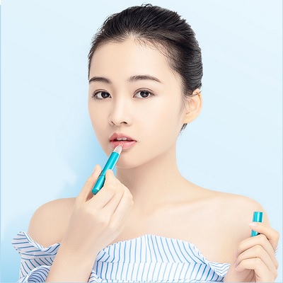 口红小窍门：初学者如何涂口红，涂口红的步骤图