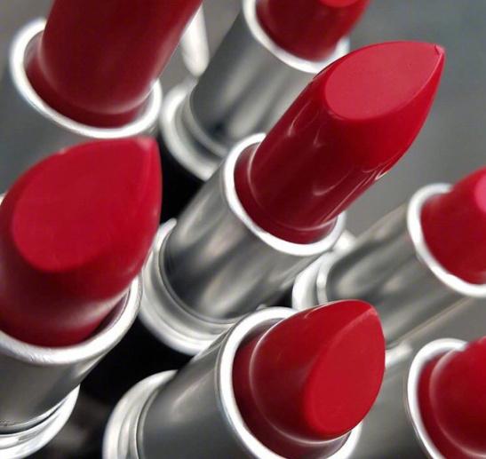 女生怎么可以不知道口红颜色怎么选？