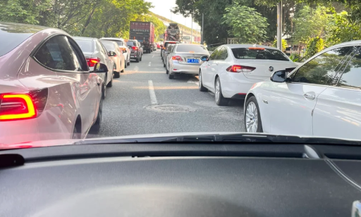 车子过户给老婆名下要多少钱