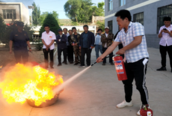 使用灭火器应注意什么事项